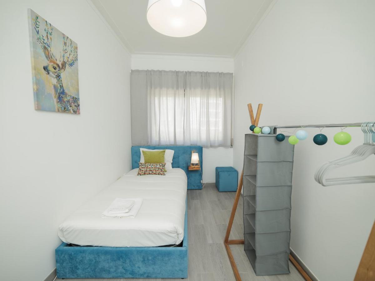Oporto Guest Isac Garden W/ Parking Apartment Vila Nova de Gaia Exterior photo