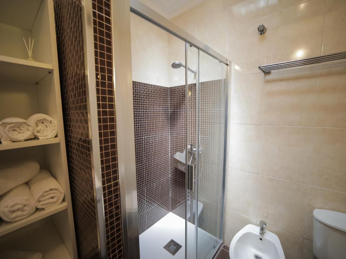 Oporto Guest Isac Garden W/ Parking Apartment Vila Nova de Gaia Exterior photo