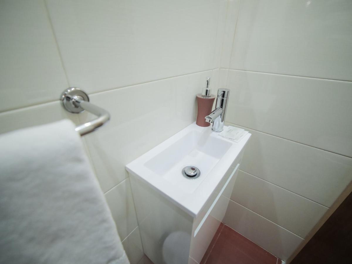 Oporto Guest Isac Garden W/ Parking Apartment Vila Nova de Gaia Exterior photo